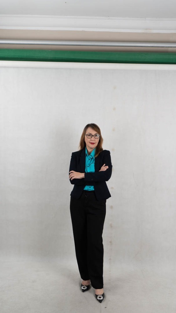 Indri Ndaru | Agen Properti MR Realty