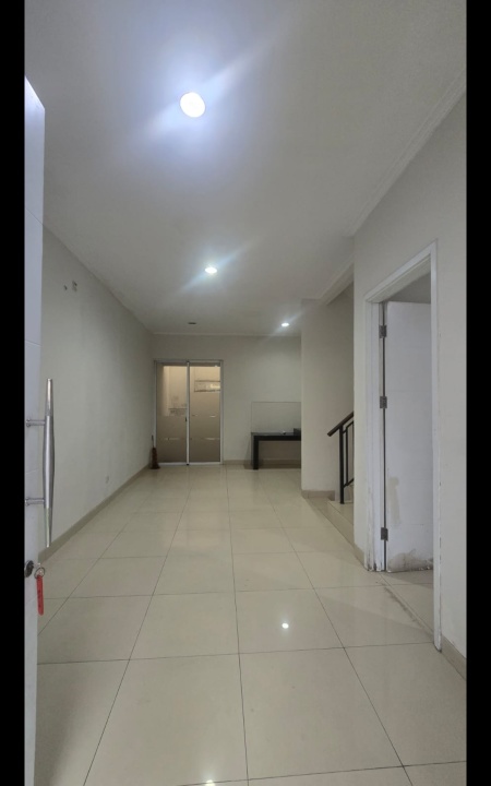 Rumah 2 Lantai Cantik Manis Harga Ekonomis