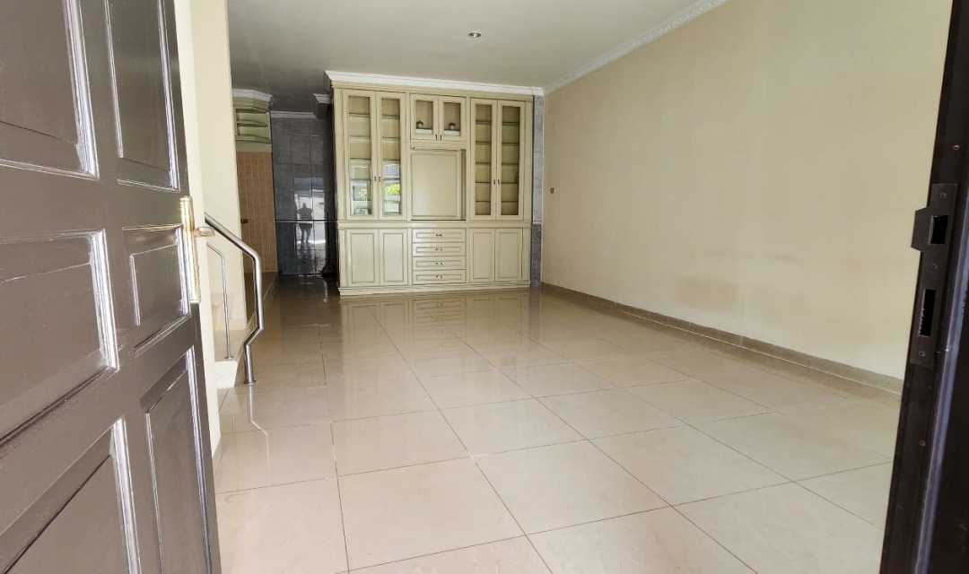 Disewakan Cepat Rumah Muara Karang, Jakarta Utara