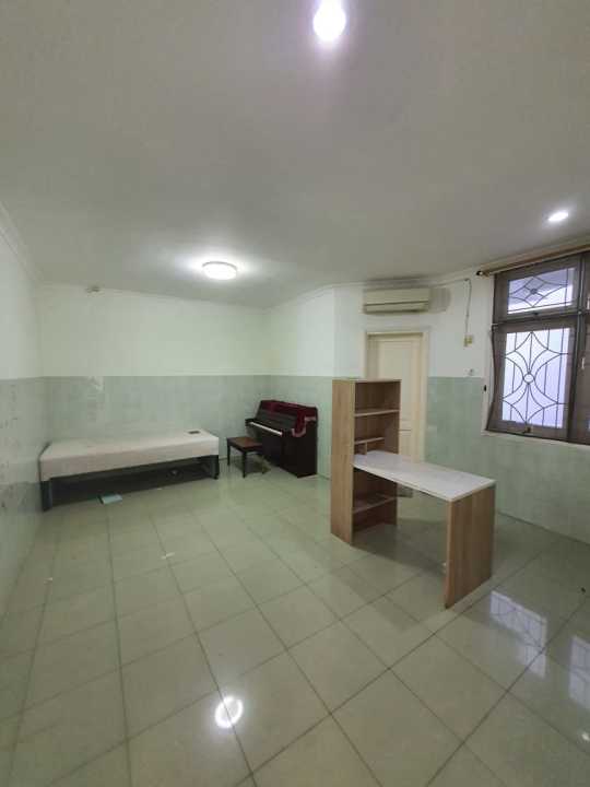 Disewakan Rumah Muara Karang Blok 10