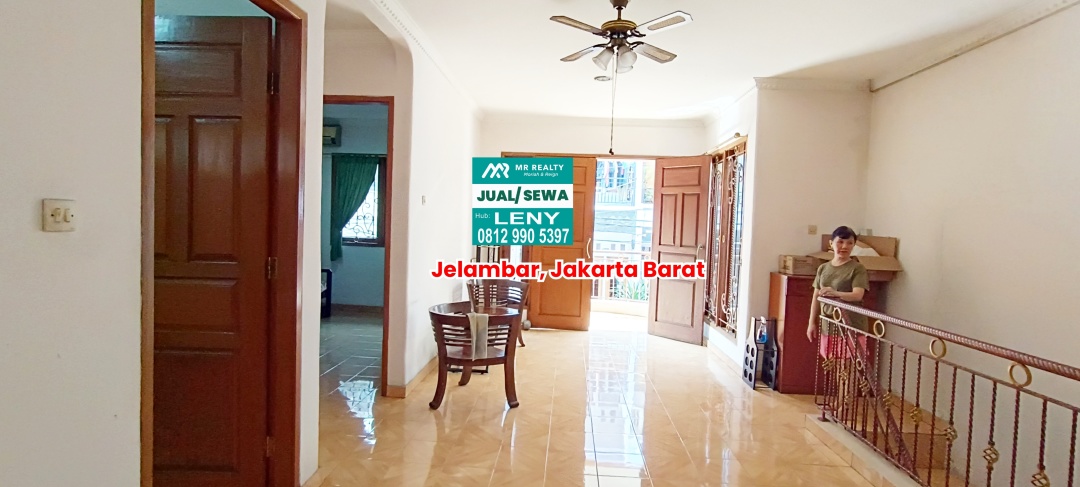 Murah Rumah Bagus Siap Huni 2 Lantai di Jelambar, Jakarta Barat
