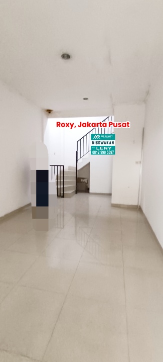 Rumah Minimalis di Roxy, Jakarta Pusat