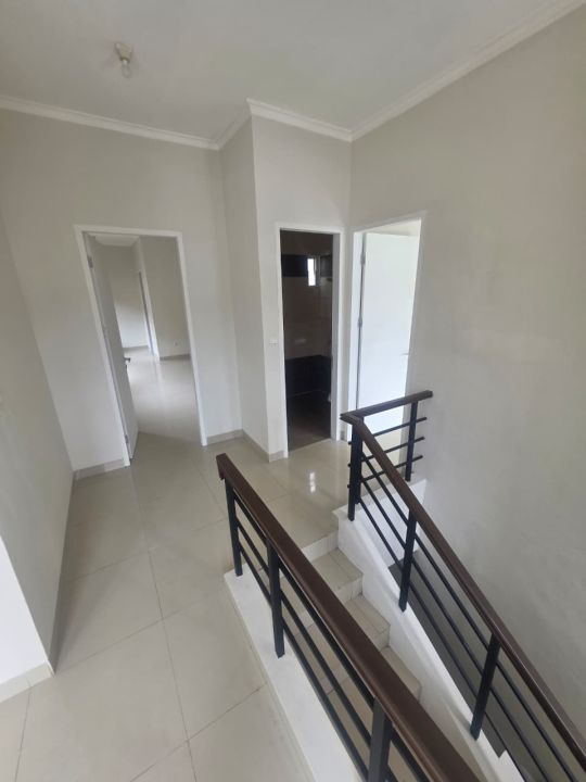 Disewakan Rumah Bagus 2 Lantai di Gading Serpong