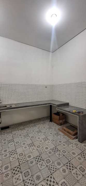 Disewakan Rumah Siap Huni 1,5 Lantai di Kosambi Baru, Jakarta Barat