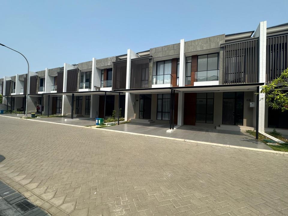 Disewa Rumah Pik2 Kuningan Village
