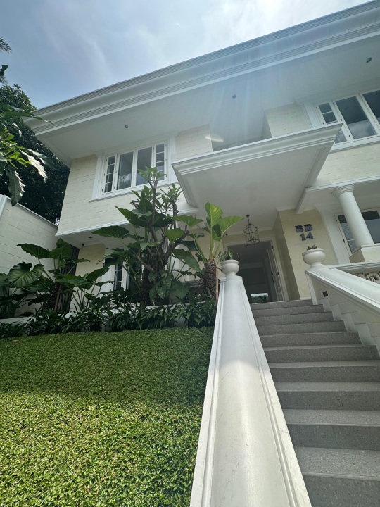 Di Sewa Rumah di Pondok Indah, Jakarta Selatan