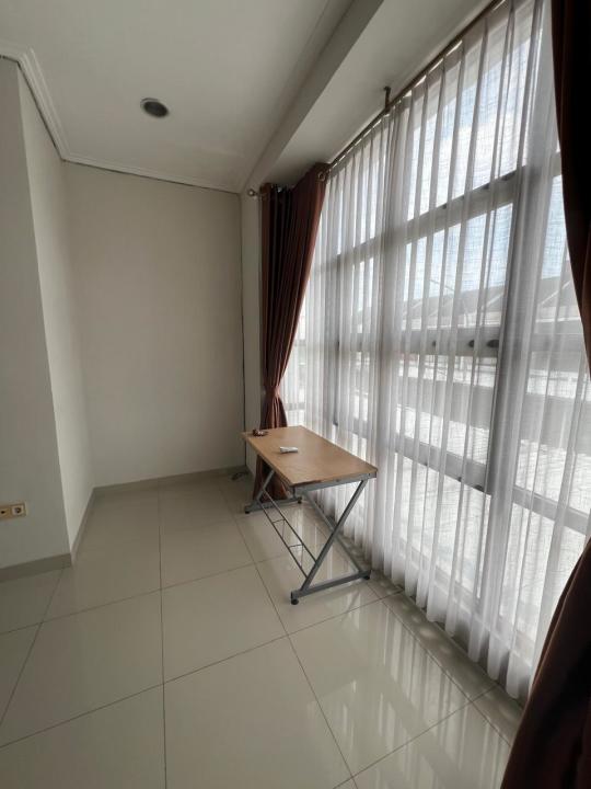 Rumah Green Lake City Semi Furnish