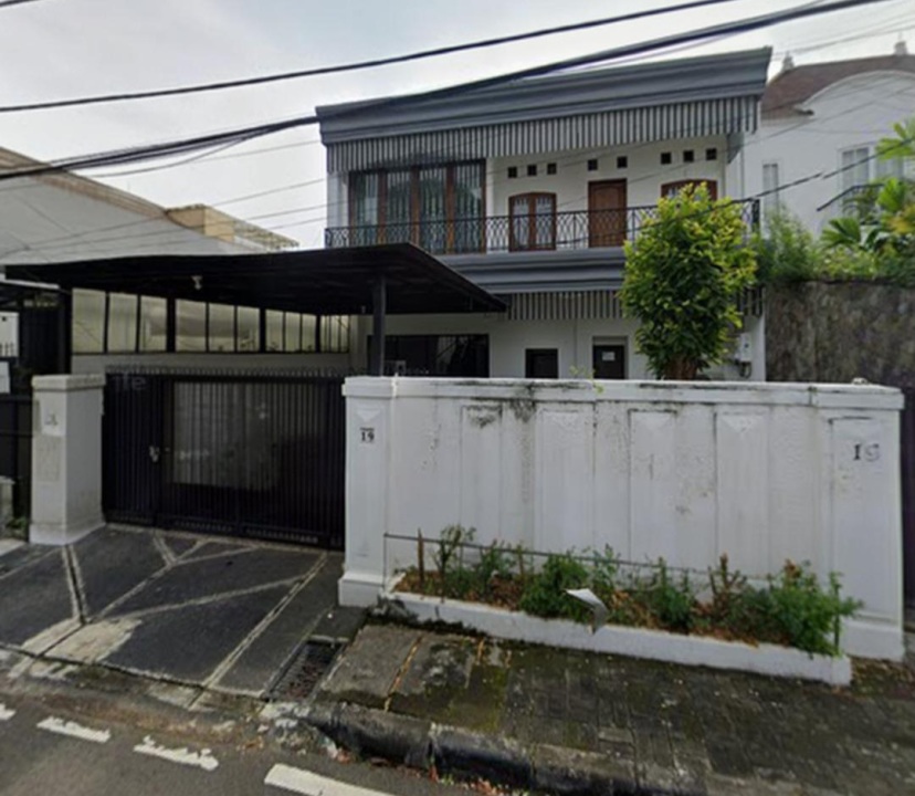 Di Sewakan Rumah 2 Lantai di Menteng Jakarta Pusat