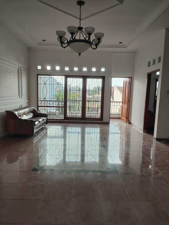 Disewakan Rumah di Komplek Permata Indah Holis Bandung