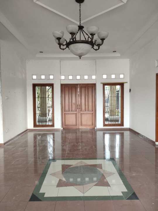 Disewakan Rumah di Komplek Permata Indah Holis Bandung