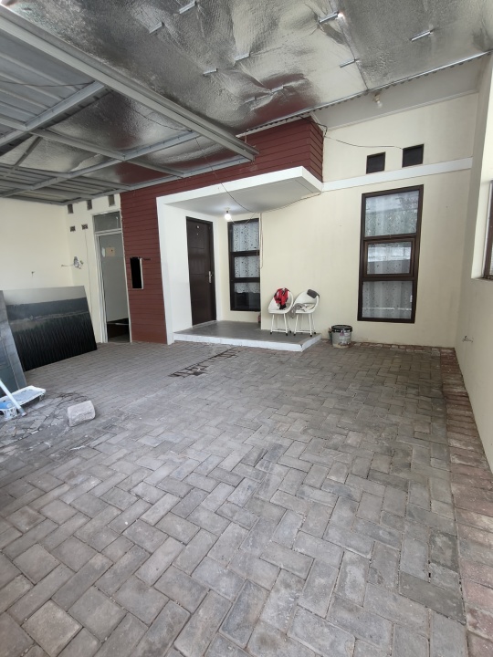 Rumah Siap Huni & Halaman Luas Komplek Taman Kopo Katapang