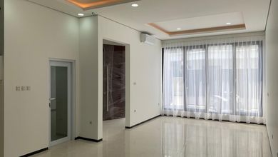 Rumah Pluit Brand New Siap Huni Minimalis Cantik