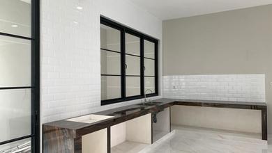 Rumah Muara Karang Rapih Siap Huni Luas 8x20 Bangunan 2 Lantai