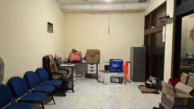 Rumah sunter agung cocok untuk tinggal gudang online shop