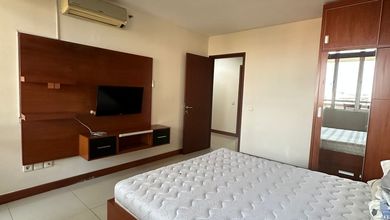 Apartemen park residence kelapa gading 2 br semi furnish rapih