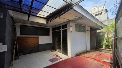 Rumah Hitung Tanah Belakang Mediterania Gajahmada Tamansari
