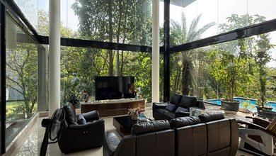 Rumah Super Mewah Tropical Resort Pantai Indah Kapuk