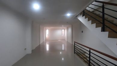 Ruko 3.5 Lantai Muara Karang Raya Posisi Boulevard