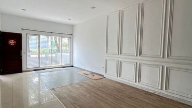 Jual Cepat Rumah 2 Lantai Citra Garden 6 Luas 180m2 