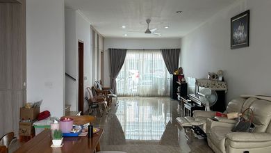 Rumah 2 Lantai Golf Island 8x25 Sudah Renov