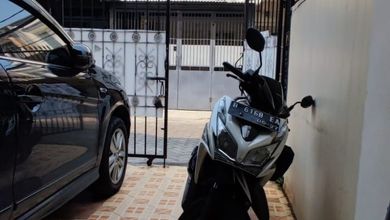 Rumah 2 Lantai Taman Palem Lestari Siap Huni