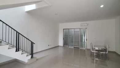 Disewakan Rumah Pik 2 Ukuran 8X15 Semi Furnish