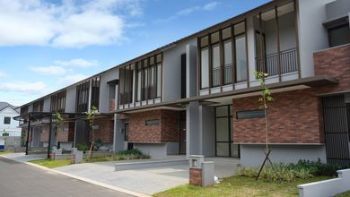 Rumah Brand New 2 Lantai Suvarna Sutera 9x15