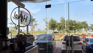 Take Over Sewa Ruko Golf Island Pik Ex Cafe