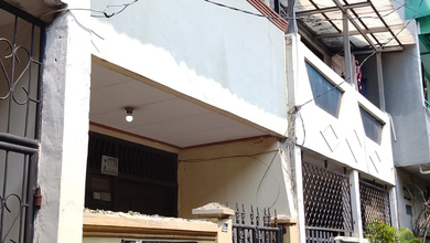 Rumah 2.5 Lantai Dalam Gang di Tambora Harga Nego