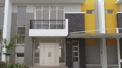 Rumah Golf Lake Residence 8X18 Hadap Timur