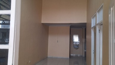 Disewakan Rumah Citra 3. Rapih Siap Huni Semi Furnish