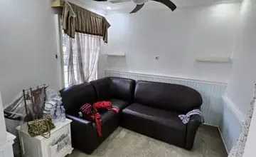 Dijual Rumah Hoek 3 Lantai di Mutiara Taman Palem