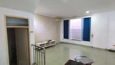 Disewakan Rumah Muara Karang Blok 10