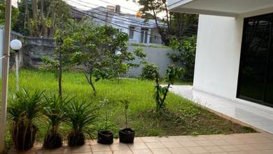 Dijual Rumah di Ancol Barat Hoek (Anggap Jual Tanah Saja)