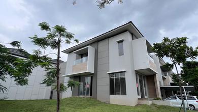 Rumah Golf Island Pik Hoek Luas 578m