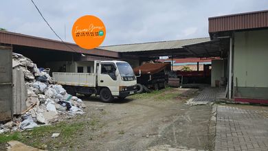 Jual Workshop Srengseng, Luas 1300 Bentuk Kotak