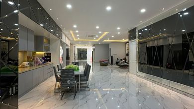 Gedung 6 Lantai Bagus di Gajah Mada