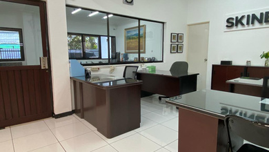 Dijual Rumah/Gudang Siap Pakai Bisa Untuk Konveksi Gudang Kantor  Gudang 1350 m² SHM - Sertifikat Hak Milik