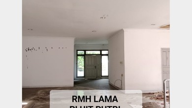Rumah Lama di Pluit Putri. Hitung Tanah Saja