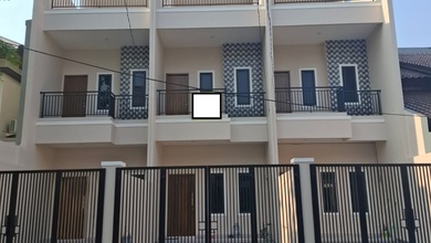 Rumah Brand new tanjung duren 4x21, lp25121xxxxmar