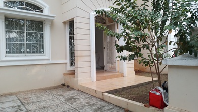 Rumah 2 Lantai SHM di Pantai Indah Kapuk