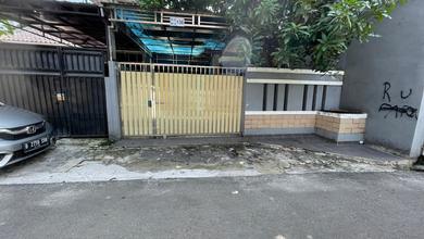 Rumah di Jagakarsa dekat Pasar Minggu dan Tol Simatupang