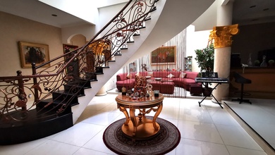 Rumah Hoek 3 Lantai di Danau Indah Barat Sunter