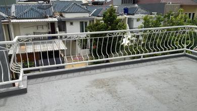 Rumah di Taman Grisenda Hadap Timur Belakang Australian School