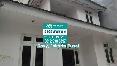 Rumah Siap Huni 2 Lantai Di Roxy, Jakarta Pusat