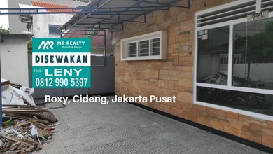 RUMAH SIAP HUNI 1,5 LANTAI DI ROXY, JAKARTA PUSAT