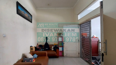 Rumah Lebar 8 Disewakan Di Petojo Dekat Jembatan 5 