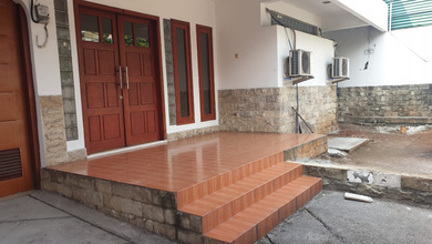 Rumah Siap Huni lebar 12 Di Tomang, Jakarta Barat