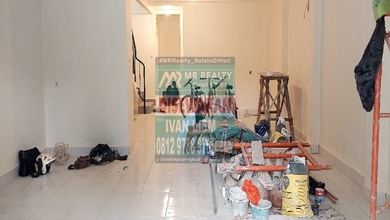 Ruko Pingir Jalan  Di Daan Mogot Seberang Indosiar