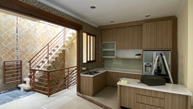 Rumah Lebar 10 Di Tomang Baru Renovasi Jarang Ada